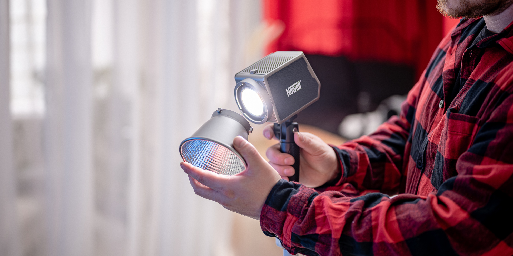 Lampa LED Newell Zora 60 WB (2700 - 6500 K)